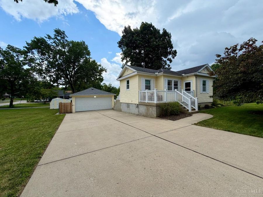 11560 Walnut Street, Springdale, OH 45246 Photo 4