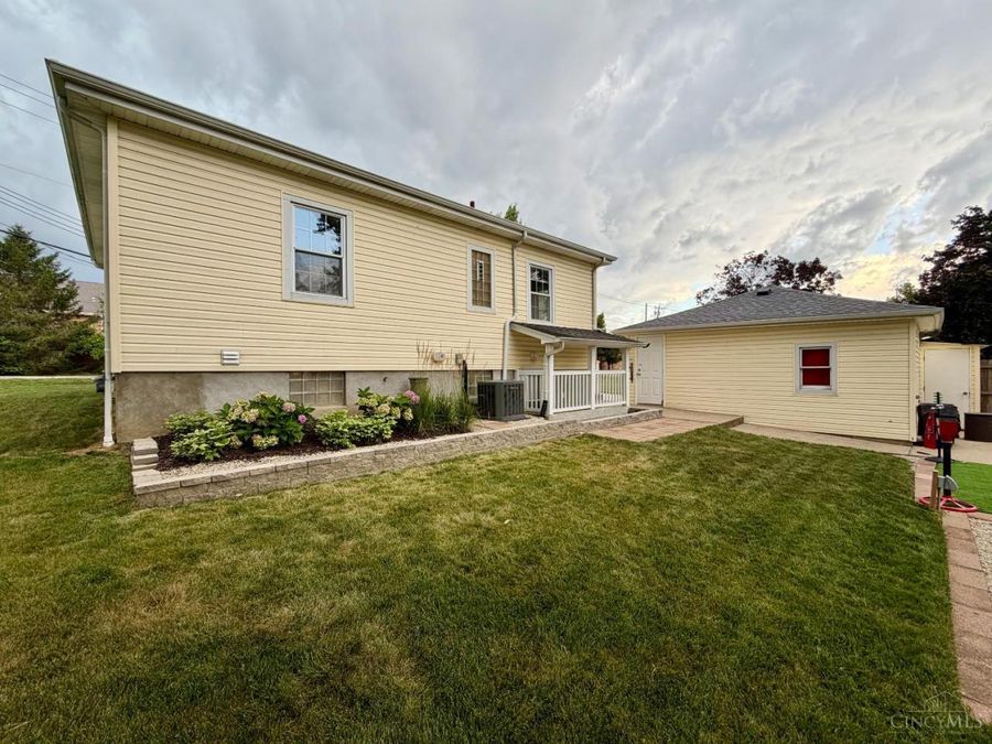 11560 Walnut Street, Springdale, OH 45246 Photo 41