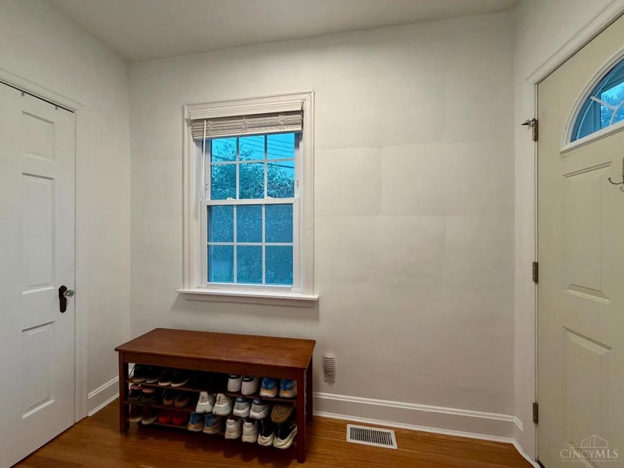 11560 Walnut Street, Springdale, OH 45246 Photo 6