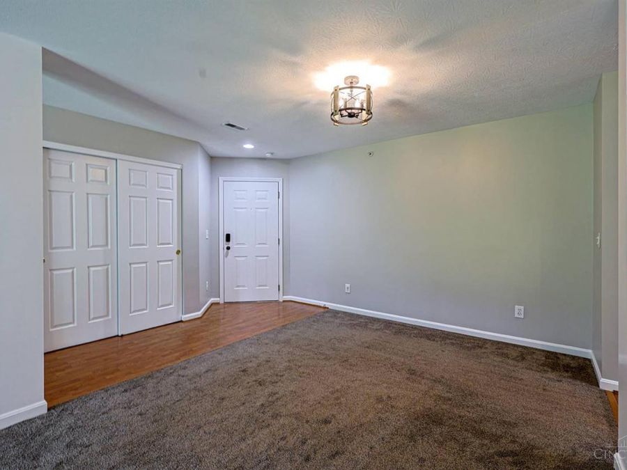 6975 Summit Lake Drive, Unit 11, Green Township, OH 45247 Photo 10