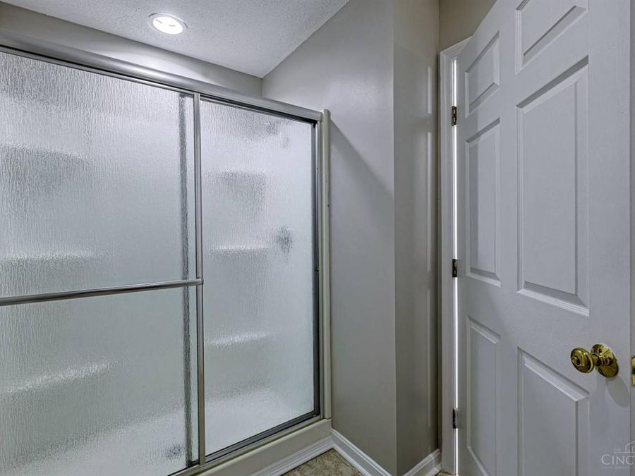 6975 Summit Lake Drive, Unit 11, Green Township, OH 45247 Photo 22
