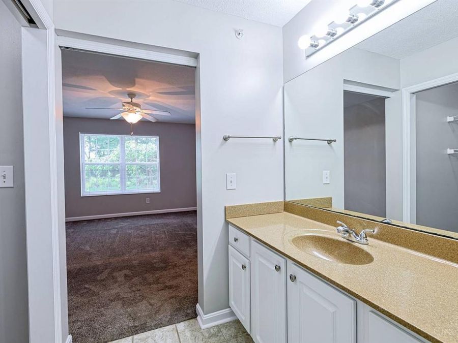 6975 Summit Lake Drive, Unit 11, Green Township, OH 45247 Photo 23