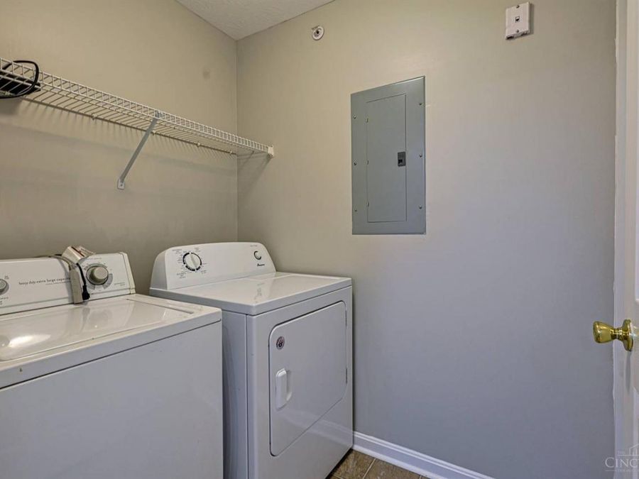 6975 Summit Lake Drive, Unit 11, Green Township, OH 45247 Photo 27