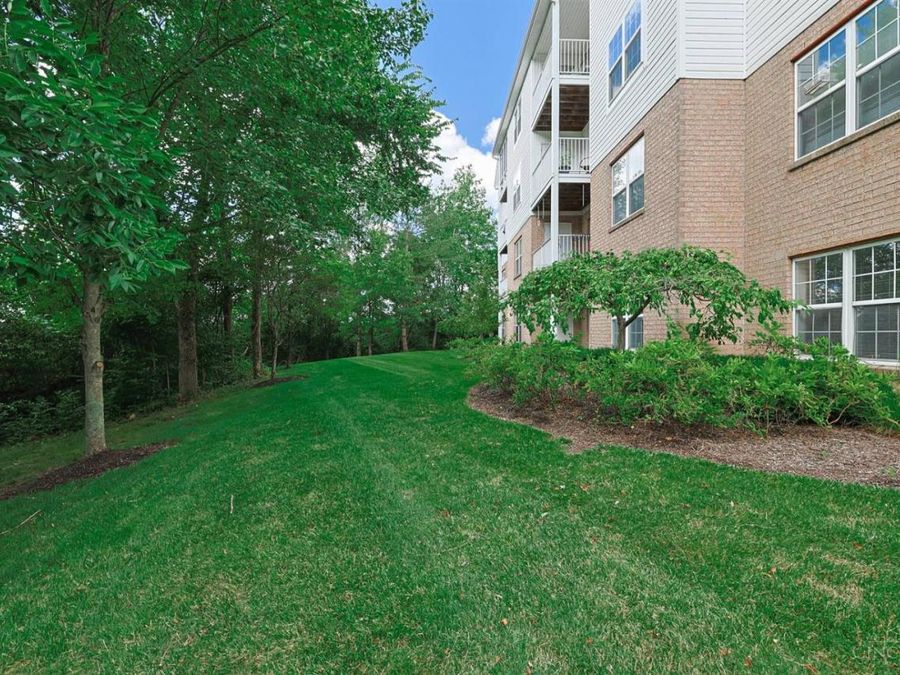 6975 Summit Lake Drive, Unit 11, Green Township, OH 45247 Photo 33