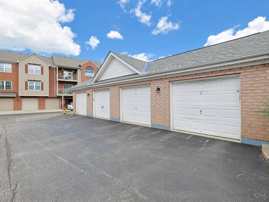 6975 Summit Lake Drive, Unit 11, Green Township, OH 45247 Photo 36
