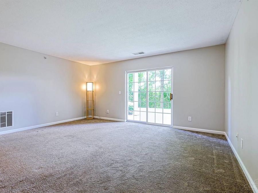 6975 Summit Lake Drive, Unit 11, Green Township, OH 45247 Photo 4