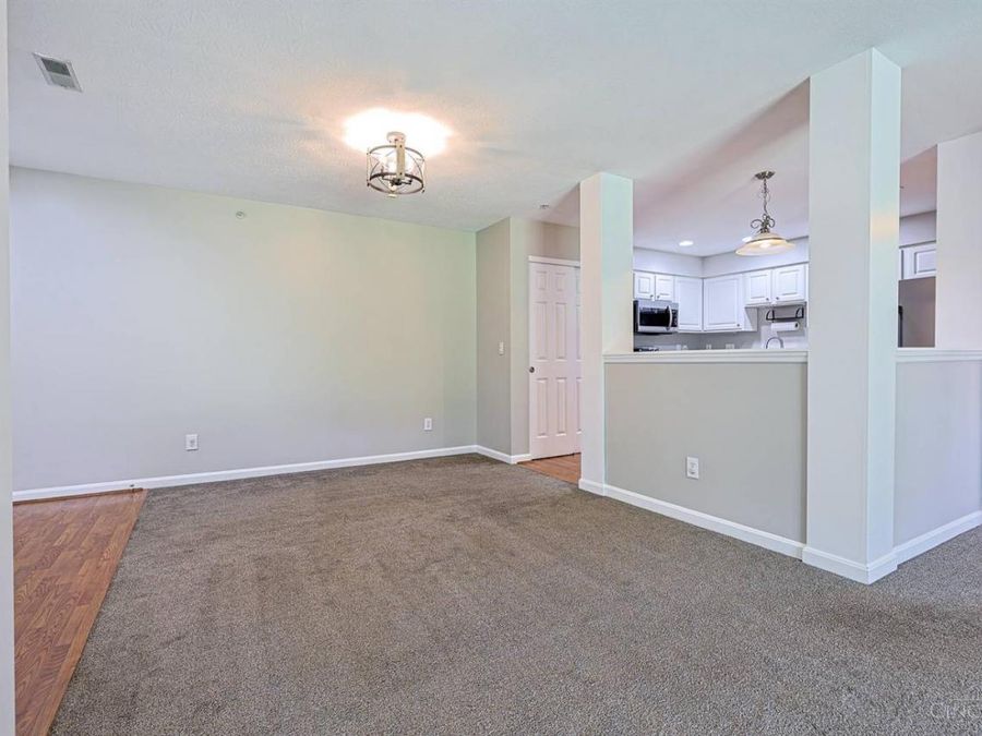 6975 Summit Lake Drive, Unit 11, Green Township, OH 45247 Photo 8