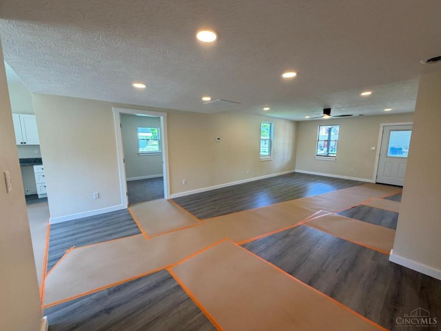 12848 US Rt 50, Paint Township, OH 45123 Photo 14