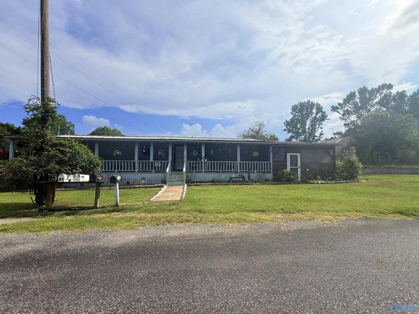 91 Gladstone Drive, Arab, AL 35016