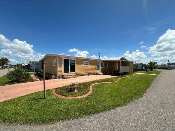 14700 PATRICK HENRY ROAD , NORTH FORT MYERS, FL 33917