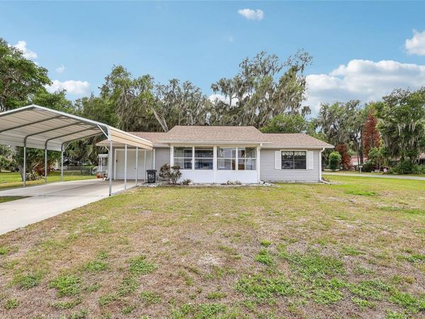 931 CR 457A , LAKE PANASOFFKEE, FL 33538