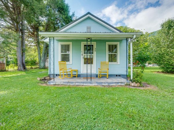 429 Tollett Street, Hampton, TN 37658