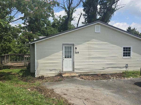 329 Spring Street, Bristol, VA 24201