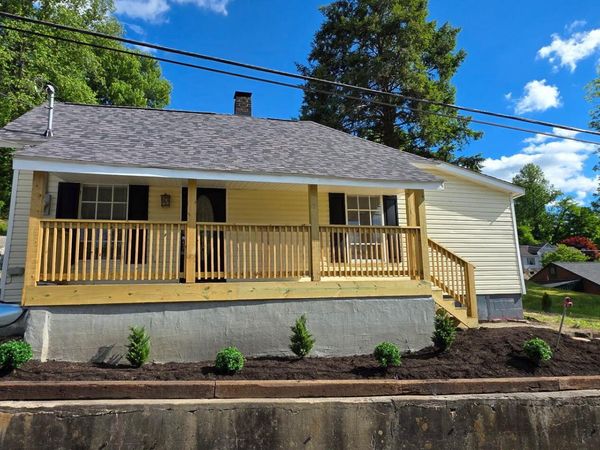 378 Church St, Jellico, TN 37762