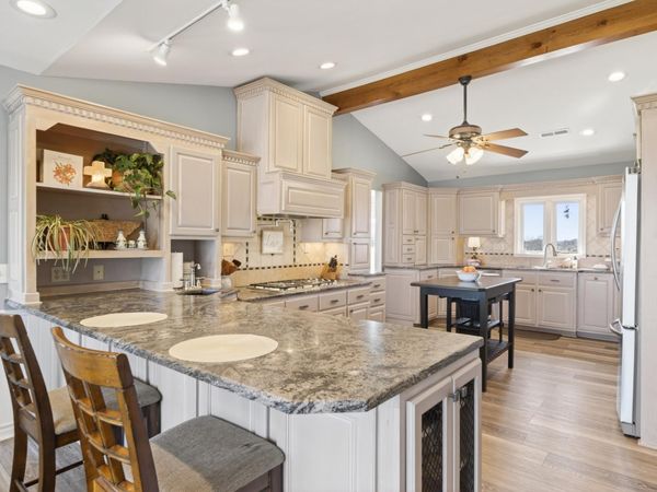 1610 Stop 30 Rd , Hendersonville, TN 37075