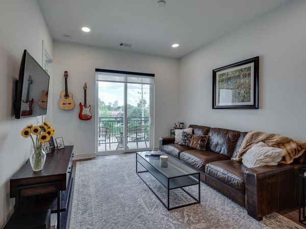 1125 10th Ave N, Unit 210, Nashville, TN 37208