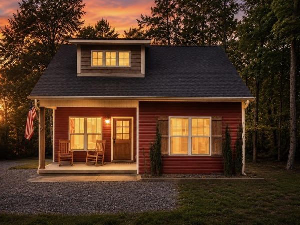 115 N Adams St , Adams, TN 37010