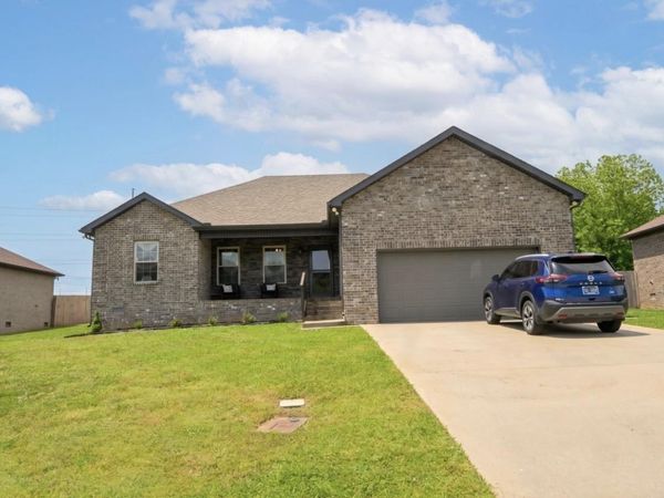 108 Smithfield Dr , Shelbyville, TN 37160