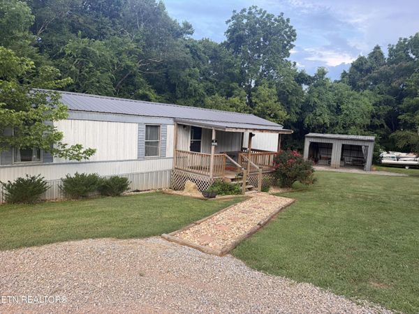 2839 W Old Topside Rd , Louisville, TN 37777