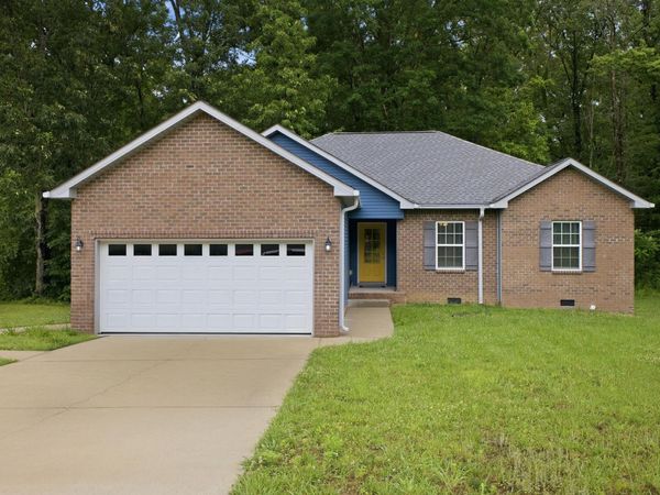 109 Mangrum Rd , Bon Aqua, TN 37025
