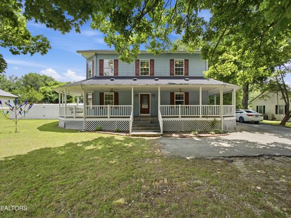 617 N College St , Madisonville, TN 37354
