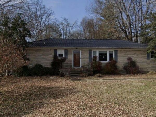 809 Royal Elm Cir , Hartsville, TN 37074