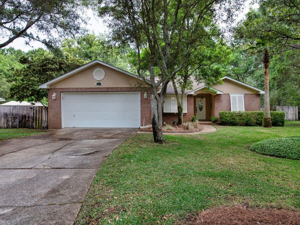 7682 Manatee Street, Navarre, FL 32566
