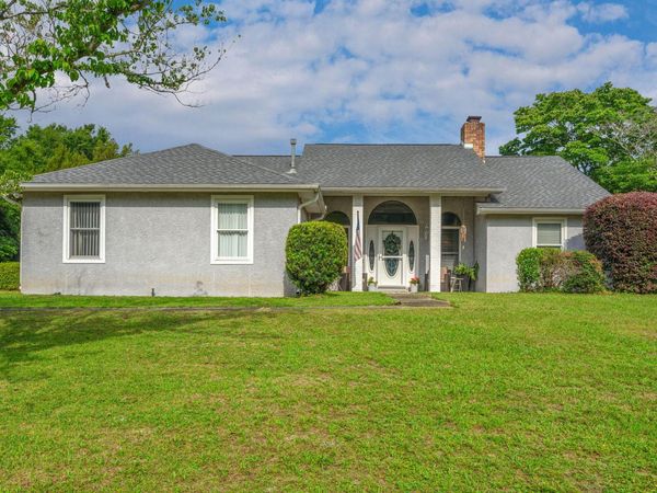114 Oakcrest Drive, Crestview, FL 32539