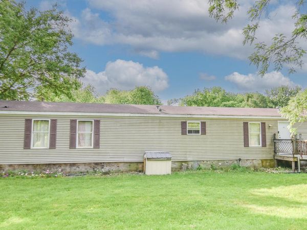 202 Northwood Beach, Coldwater, MI 49036