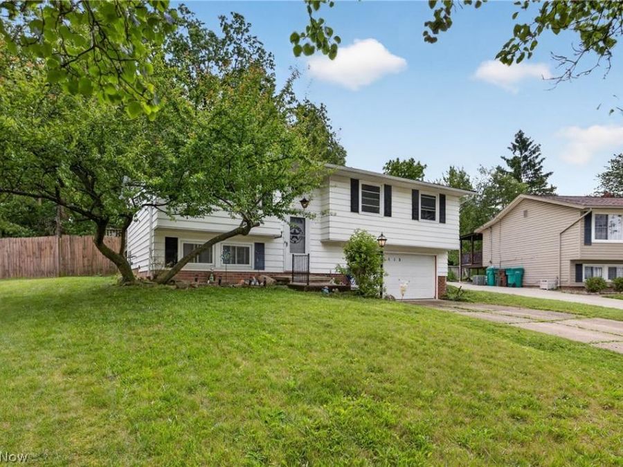 5415 Amherst Drive , Parma, OH 44129 Photo 1