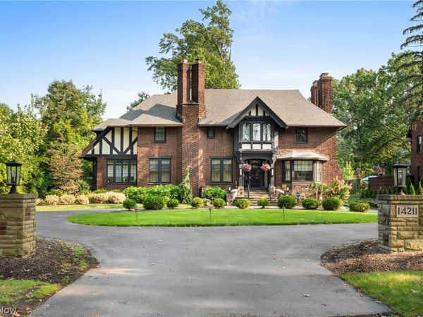 14211 Larchmere Boulevard , Shaker Heights, OH 44120