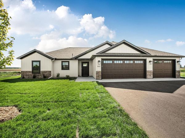 833 3rd Ave Court SW, Rice, MN 56367