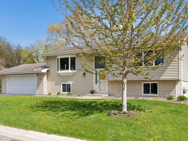 6766 Cottonwood Lane N, Maple Grove, MN 55369