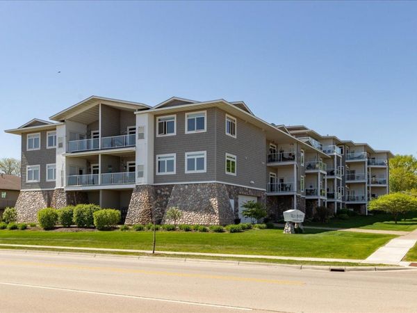 1215 N Lakeshore Drive , Unit 303, Lake City, MN 55041