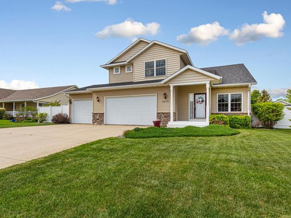 2570 Fox Hollow Lane , Owatonna, MN 55060