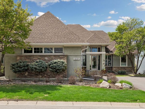 1405 Skyline Drive , Golden Valley, MN 55422