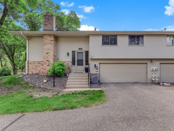 12000 71st Place N, Maple Grove, MN 55369