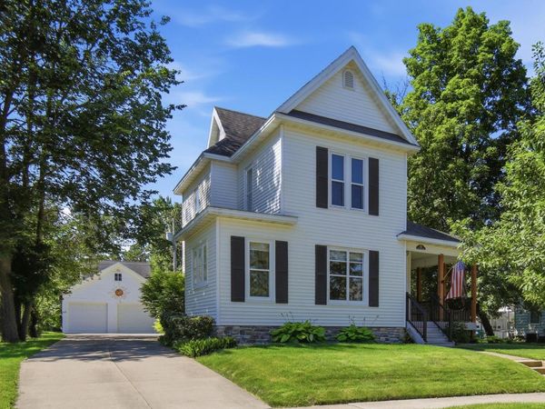 515 E Vine Street , Owatonna, MN 55060