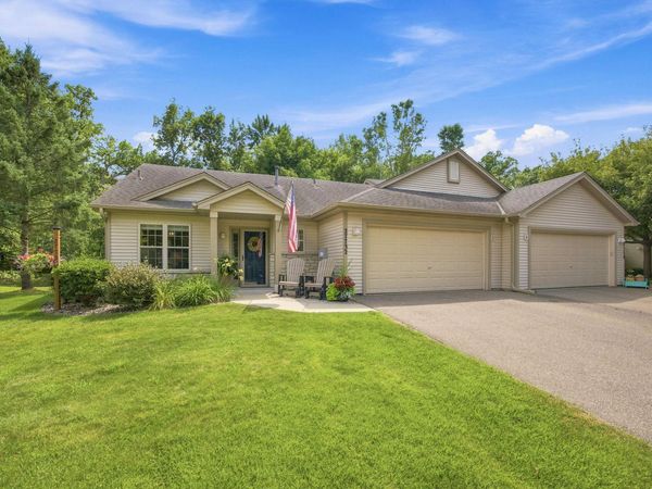 27732 Woodland Drive , Chisago City, MN 55013