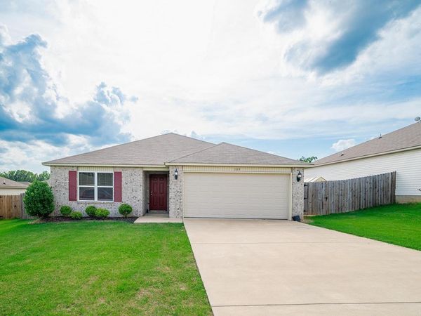 109 Goldenrod , Beebe, AR 72012
