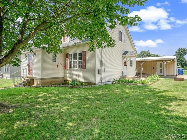 703 Olive Street , Evansville, IL 62242