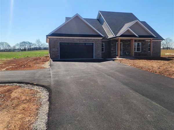 1396 Roark Road , Franklin, KY 42134
