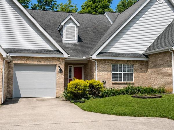 3319 Laurel View Rd, Knoxville, TN 37917