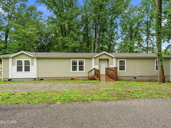 144 Zeni Lane, Harriman, TN 37748