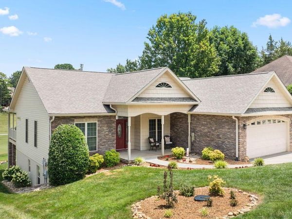 422 Wewoka Circle, Loudon, TN 37774