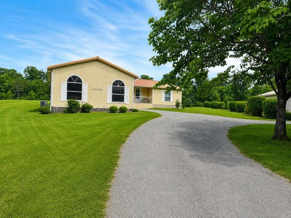 552 Airport Avenue , Dunlap, TN 37327