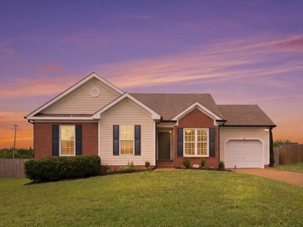 2920 Torrence Trl , Spring Hill, TN 37174