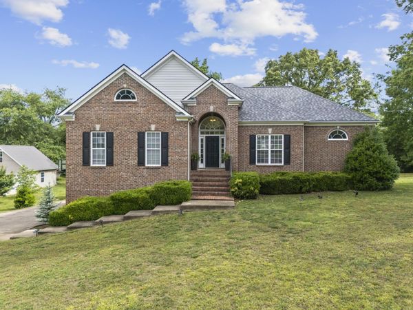 202 Contrary Rd , Burns, TN 37029