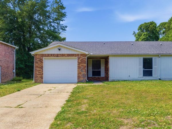 1440 E Cedar Ln , Madison, TN 37115