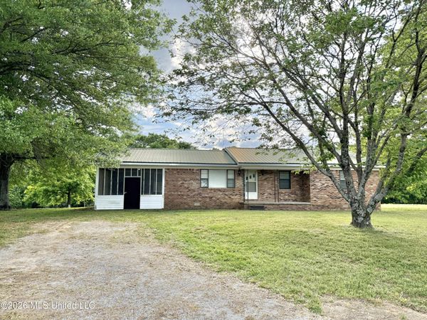 6507 Mississippi 311 , Holly Springs, MS 38635